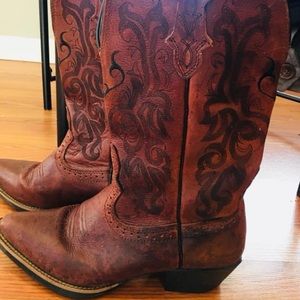 Ladies Justin boots
